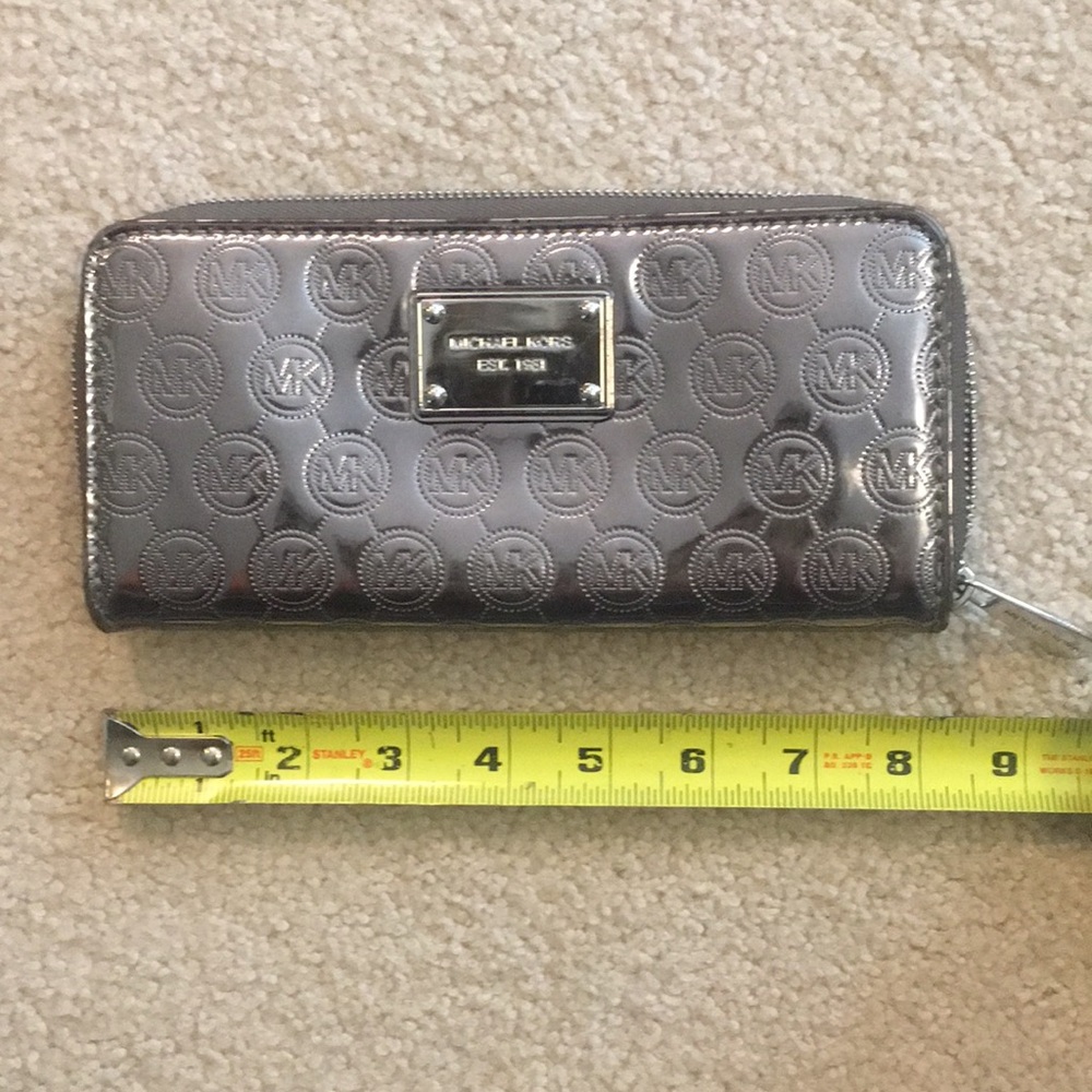 Michael Kors patent leather wallet pewter nwot